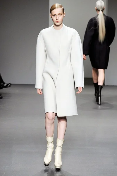 Look 9